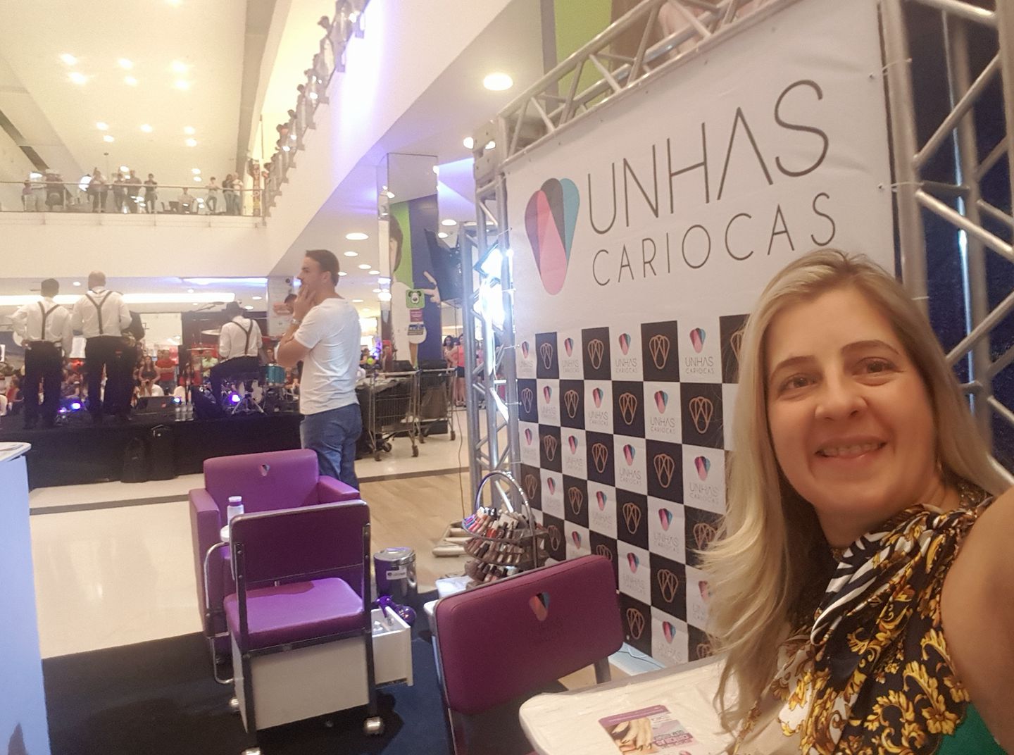 2017 — Primeiro contrato de franquia